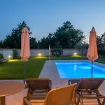 Holiday House Luca